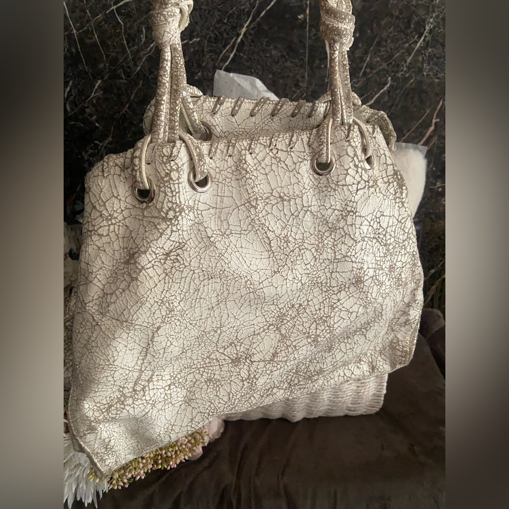 Rare Jane August Distressed Leather Handbag - Picture 15 of 15
